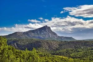 panorama de la montagne sainte victoire